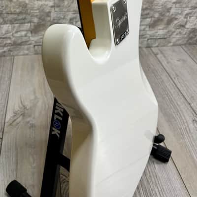 Squier Classic Vibe '60s Precision Bass, Laurel Fingerboard, Olympic White #0374510505 image 9