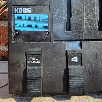Korg PME-40X Professional Modular Effects System Pedalboard (Empty, Unloaded) Vintage Effect Pedal Module Board Plug-and-Play 1980's image 3