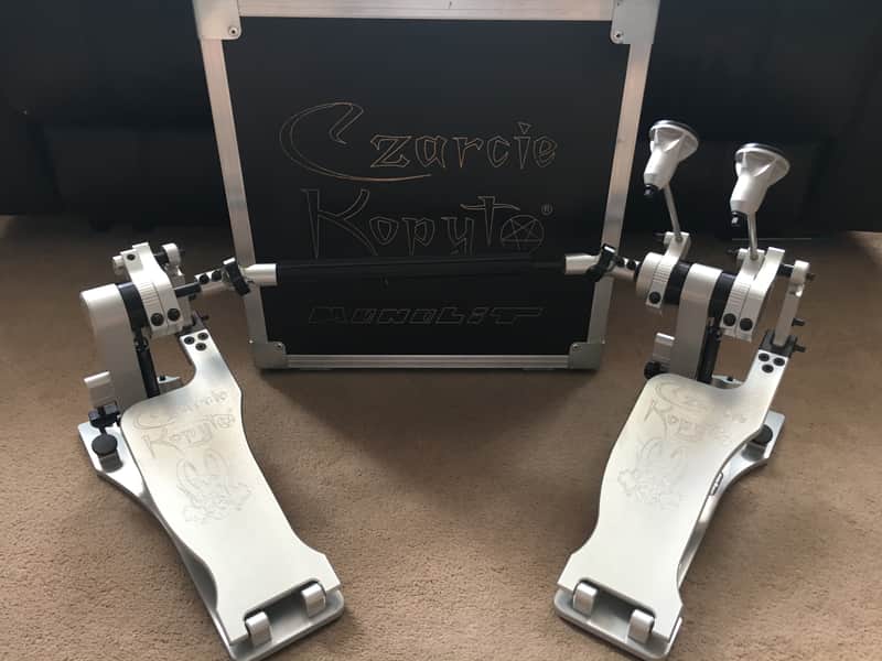Czarcie Kopyto Double Pedal Nov 17 Titanium and Black image 1