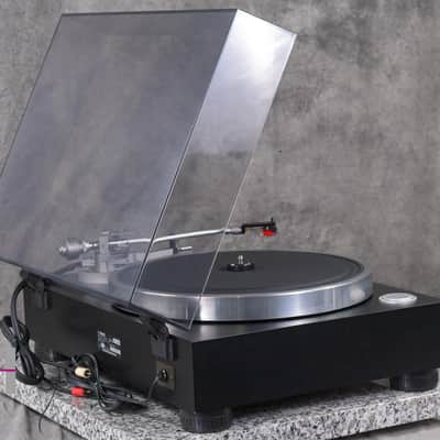 YAMAHA GT-750 Direct Drive Record Player Turntable in Very Good Condition image 18