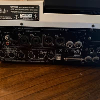 Akai MPC4000 Studio Version – 256MB RAM / 500GB SSD / 8-Outs / Loaded image 10