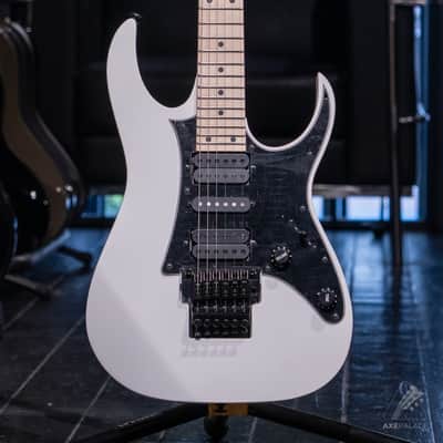 Ibanez Genesis RG550 - White Flat image 7