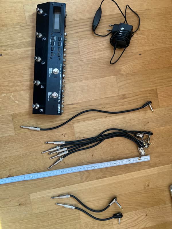 Boss ES-5 Effects Switching System