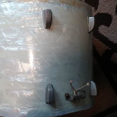 Ludwig 1959 Parade Marching Snare 15  White Marine Pearl WFL Transition Badge Nickel Hardware image 6