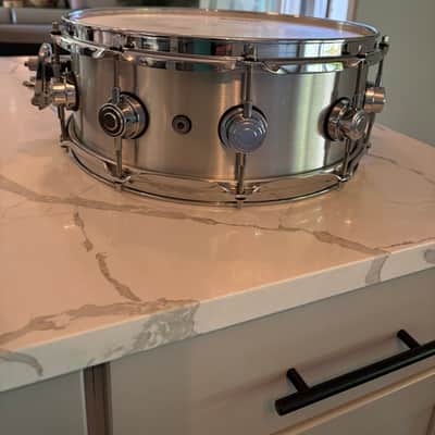 DW DW Collectors Series 5.5 x 14” Aluminum Snare 2022 - Aluminum Bild 5