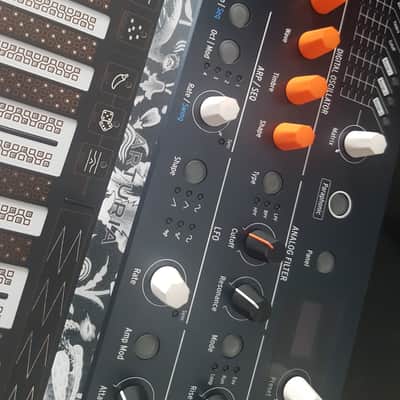 LIKE NEW - Arturia MicroFreak 25-Key Algorithmic Synthesizer - Black image 2
