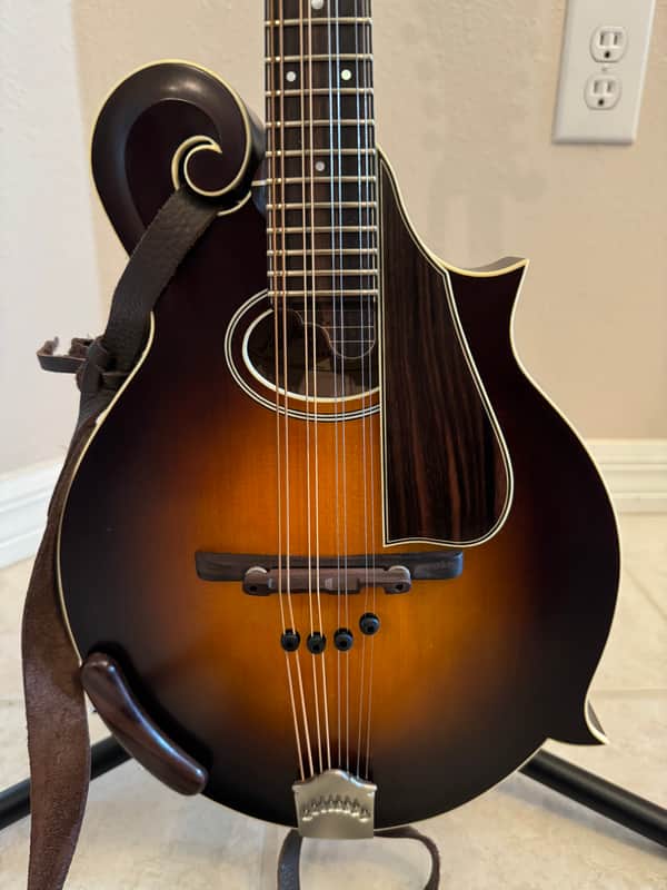 Northfield Mandolin FS2 - oval hole image 1