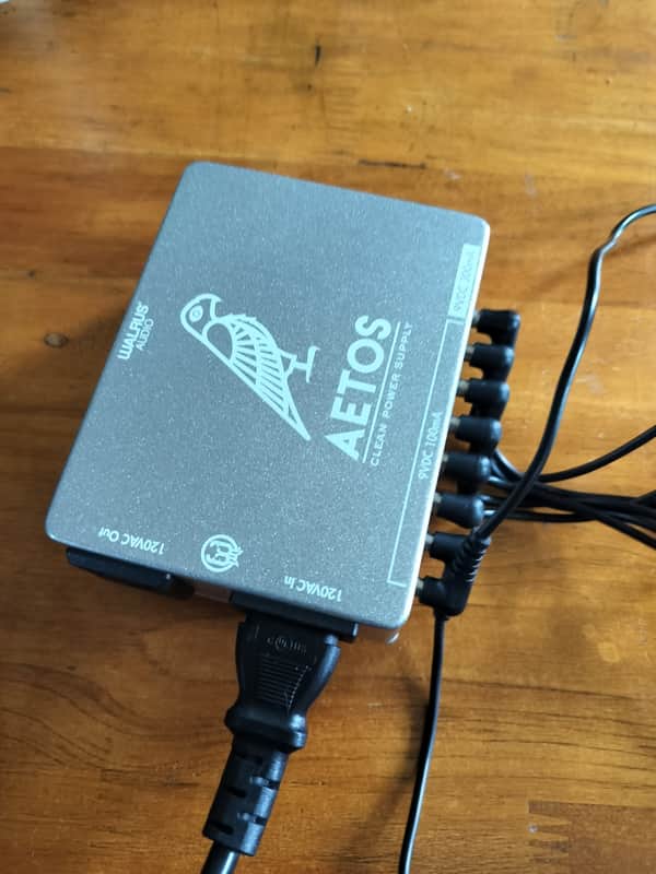 Walrus Audio Aetos 120V Clean Power Supply V1.5 Limited Edition - Platinum Series 2023 - Platinum image 1