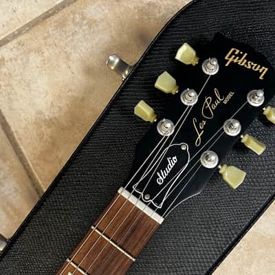2008 Gibson Les Paul Studio Worn faded Cherry with case image 4
