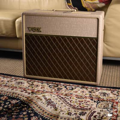 Vox AC15HW1X 2010 Fawn image 1