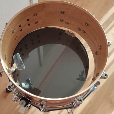 14x7 Yamaha Oak custom snare in Honey Amber image 5