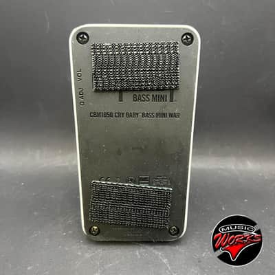 Dunlop   Cmb105 Q Cry Baby Bass Mini image 5
