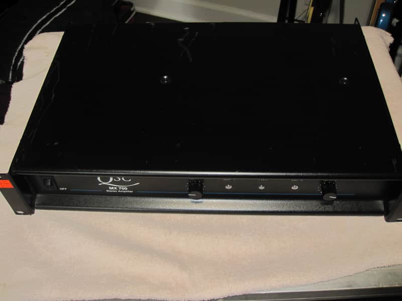QSC MX 700
