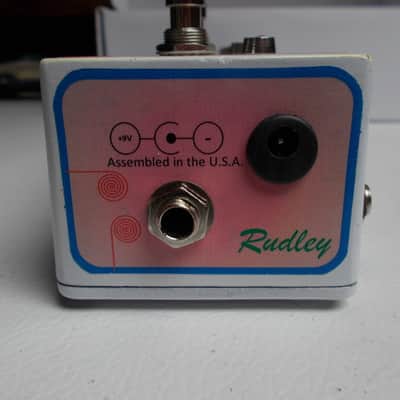 Rudley-THE SUPER DOOPER LOOPER BOX - 6 Channel Passive Looper Switcher Box - Fixed Order - S/N 5. image 4