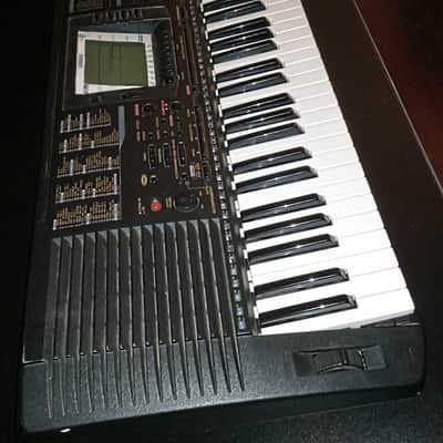 Yamaha PSR-530 Workstation Keyboard Synth 61 Keys MIDI with