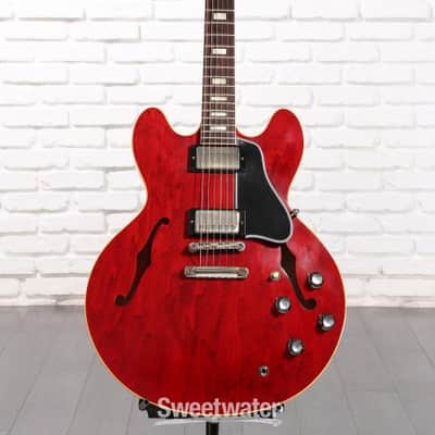 Gibson Custom 1964 ES-335 Reissue Semi-hollowbody Electric Guitar - '60s Cherry  VOS (64ES335VOSCNd2) image 1