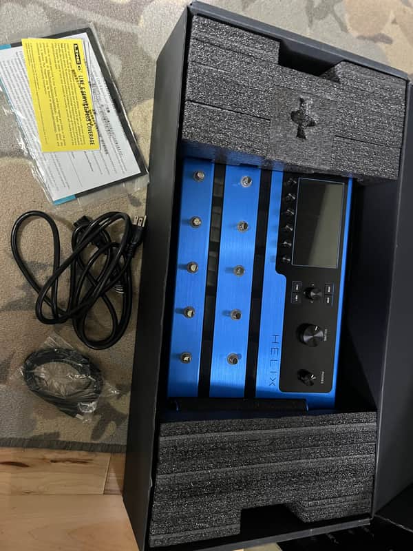 Line 6 Helix Floor Limited Edition 2019 - Lightning Blue image 1