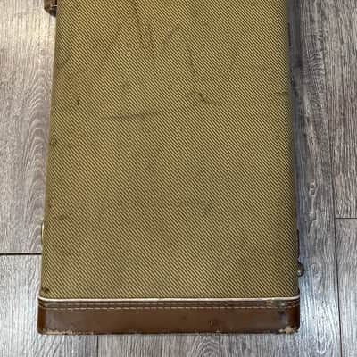 Fender Tweed Hardshell Bass Guitar Case – Red Plush Interior image 5