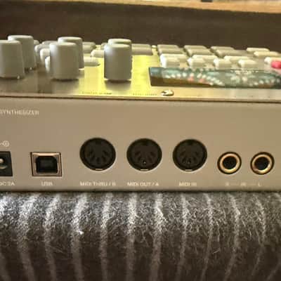 Elektron Sytakt 12 Track Drum Computer & Synthesizer E25 Remix Edition 2023 - Present - Silver image 2