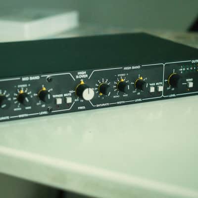 Drawmer 1976 Stereo Saturation & Width Processor – Analog Warmth & Stereo Enhancement image 3