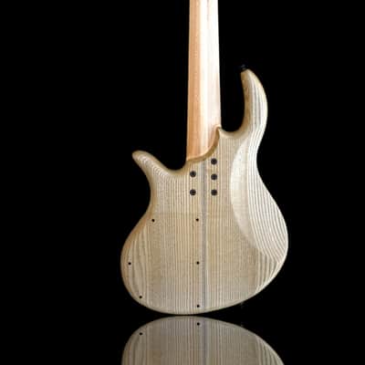 Elrick EVO Gold 5 String Figured Walnut 2025 - Natural image 6