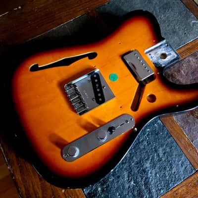 Fender Thinline MIM Telecaster semi-loaded body HS '97 - sunburst image 2