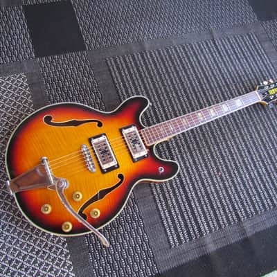 Univox Coily Made In Japan Flamey Body Changed Pickups Original Tremolo Read Entire Description image 1
