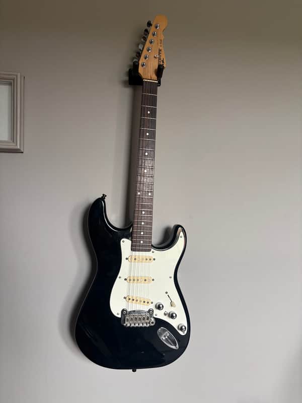 G&L Tribute Series S-500 2010s - Gloss Black image 1