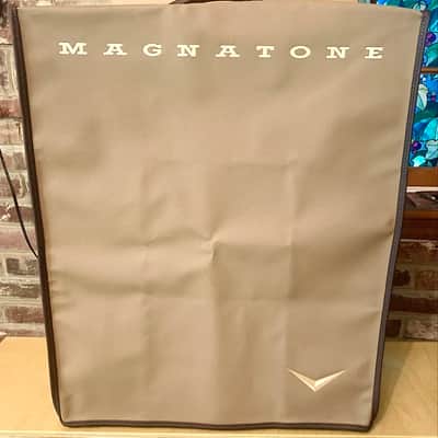 Magnatone Starlite Stack: Starlite 5-watt 1 x 8-inch Tube Combo Amp with matching Satellite 1X12-inch Ext. Cabinet w/ Magnatone covers. Mint and unused. image 10