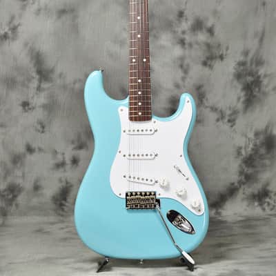 Fender Japan Exclusive Classic 60s Stratocaster Sonic Blue image 2