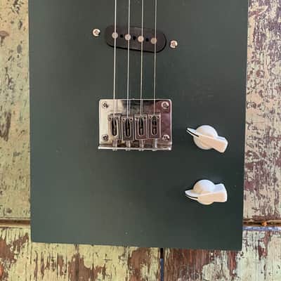 Taconic #221 String Electric Cigar Box Mandolin - Padron Damaso - Sherwood Green - Video image 5