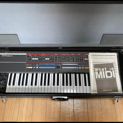 Roland Juno-106 61-Key Programmable Polyphonic Synthesizer 1984 - 1985 - Black image 11