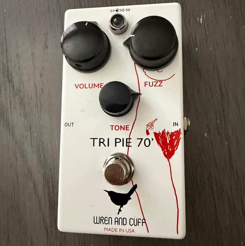 Wren and Cuff Tri-Pie '70