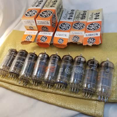G.E ONE (1) 12BH7A tNOS AT1000 TESTED Balanced! PI Vacuum Tube T3 curved plate small etch 12BH7 dual triode 1961-1968 image 6