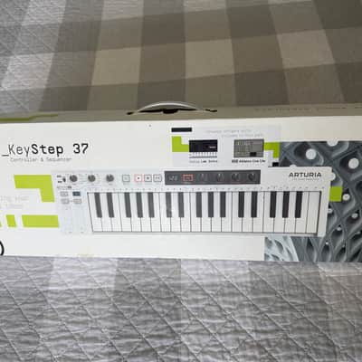 Arturia KeyStep 37 MIDI Controller 2021 - 2025 - White