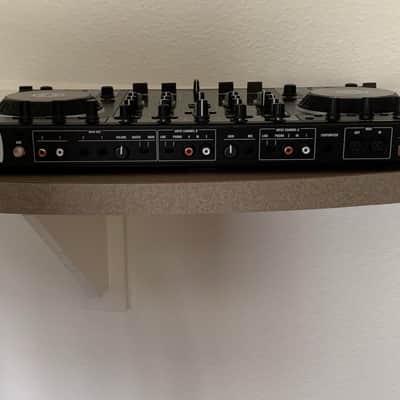 Native Instruments Traktor Kontrol S4 MK2 WITH CARRYING CASE image 2