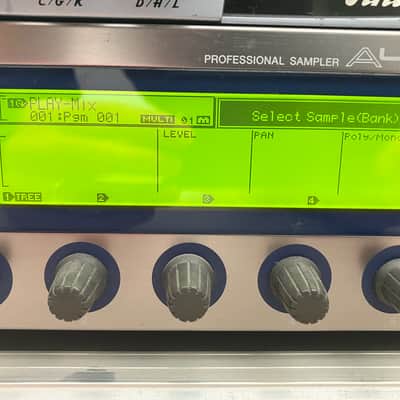 YAMAHA A4000 Professional Sampler with Iomega 250 Zip Drive image 3
