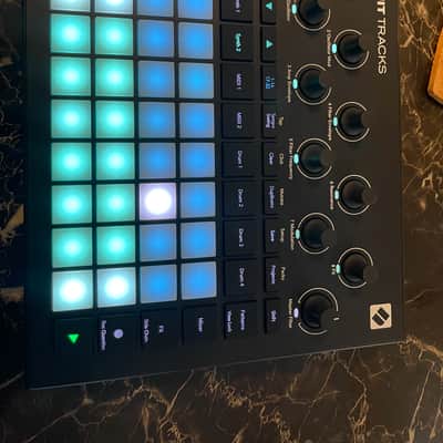 Novation Circuit Tracks Groovebox 2021 - Present - Black image 5