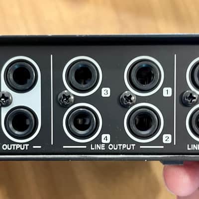 Steinberg UR44 6x4 USB 2.0 Audio Interface with MIDI I/O 2010s - Silver/Black image 3