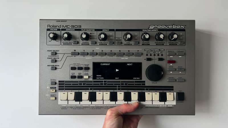 Roland MC-303 Groovebox 1990 - 1998 - Silver image 1