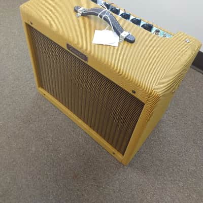 Mint Demo Fender Blues Jr. Lacquered Tweed image 2