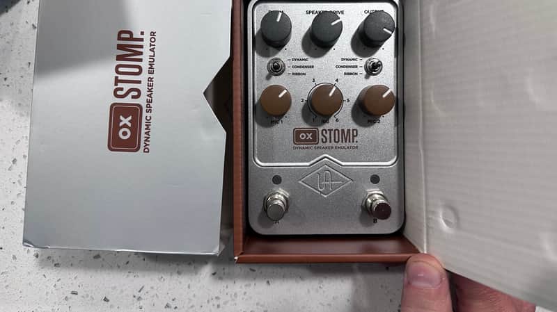 Universal Audio OX Stomp Dynamic Speaker Emulator 2023 - Present - Silver image 1