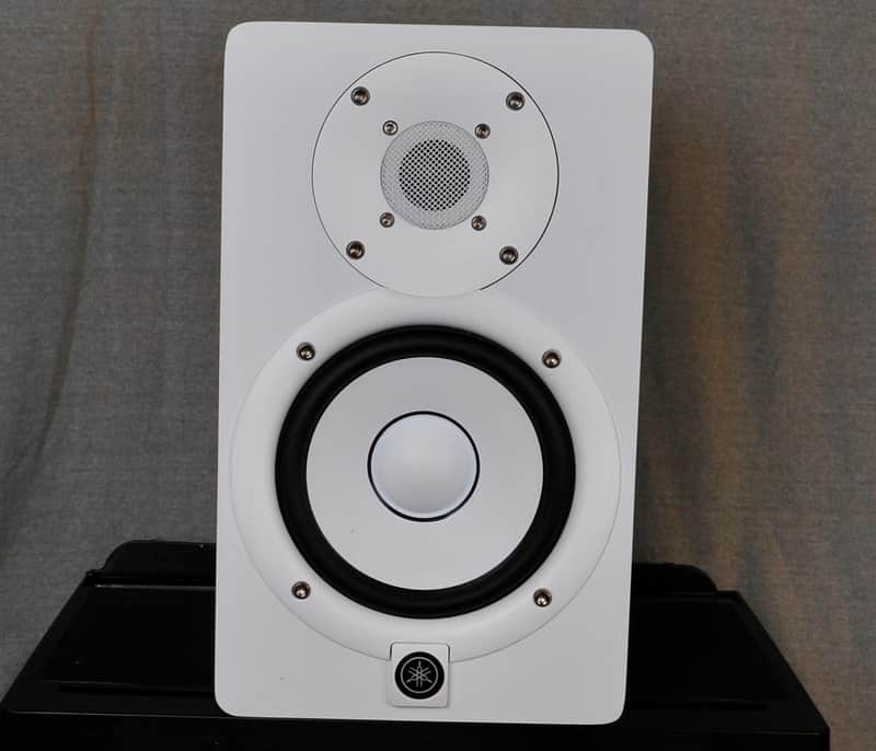 Yamaha HS5 5" Powered Studio Monitor (Pair) 2015 - Present - White image 1