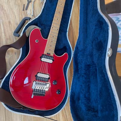 PEAVEY Wolfgang USA Edward Van Halen Signature Model 1998 - Trans Red image 2
