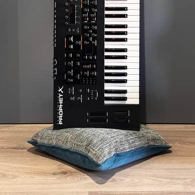 Sequential Prophet X Synthesizer 8DIO