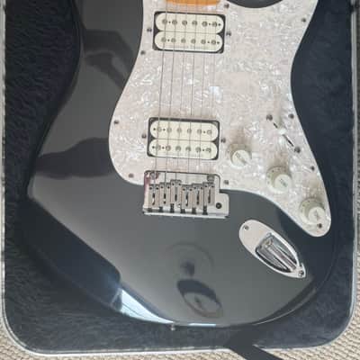 Fender Big Apple Stratocaster with Maple Fretboard 1997 - 2000 - Black image 2