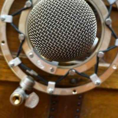 (16558) Blue Yeti Pro Multipattern USB Condenser Microphone with XLR Output 2020 - Present - Black image 2