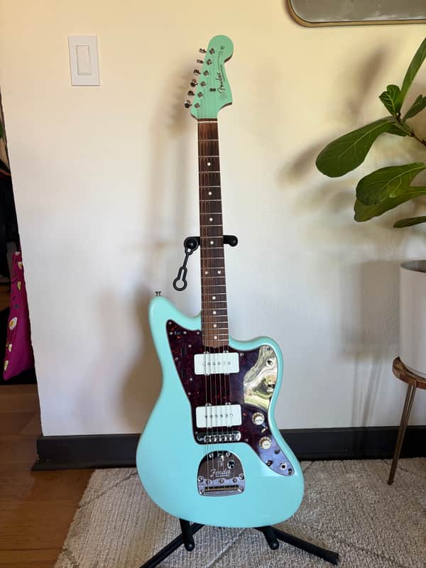 Fender FSR Classic Player Jazzmaster with Matching Headstock 2019 - Surf Green