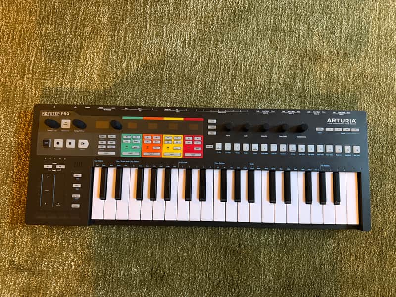 Arturia KeyStep Pro 37-Key MIDI Controller 2020 - 2021 - Black image 1