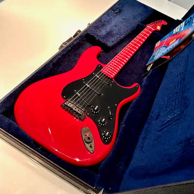 1986 DiMarzio Stratocaster - " Guitar for The Practicing Musician " Cover girl - ULTRA RARE image 10